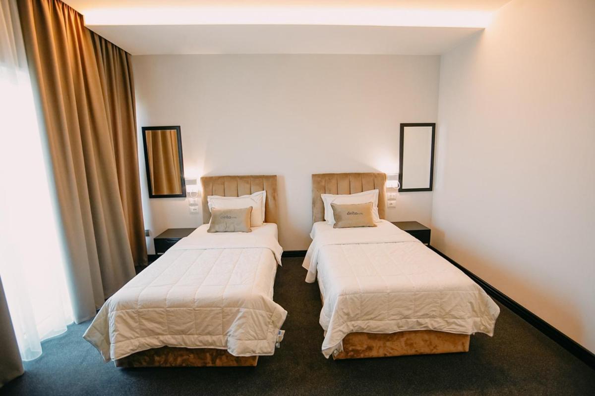 Hotel Delta Premium Durres Exterior photo